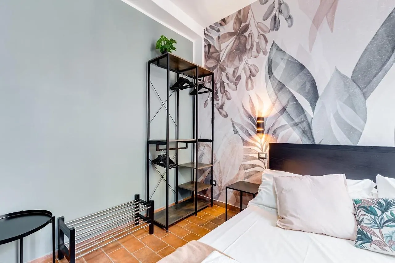 Bbl - Trevi 2Bdr Apartment Rome 0*,  Italy