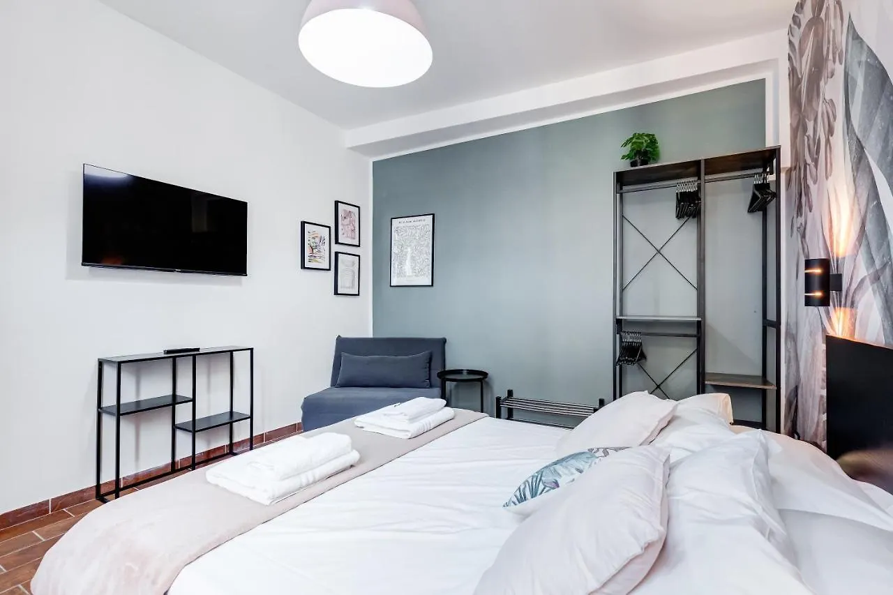 Bbl - Trevi 2Bdr Apartment Rome