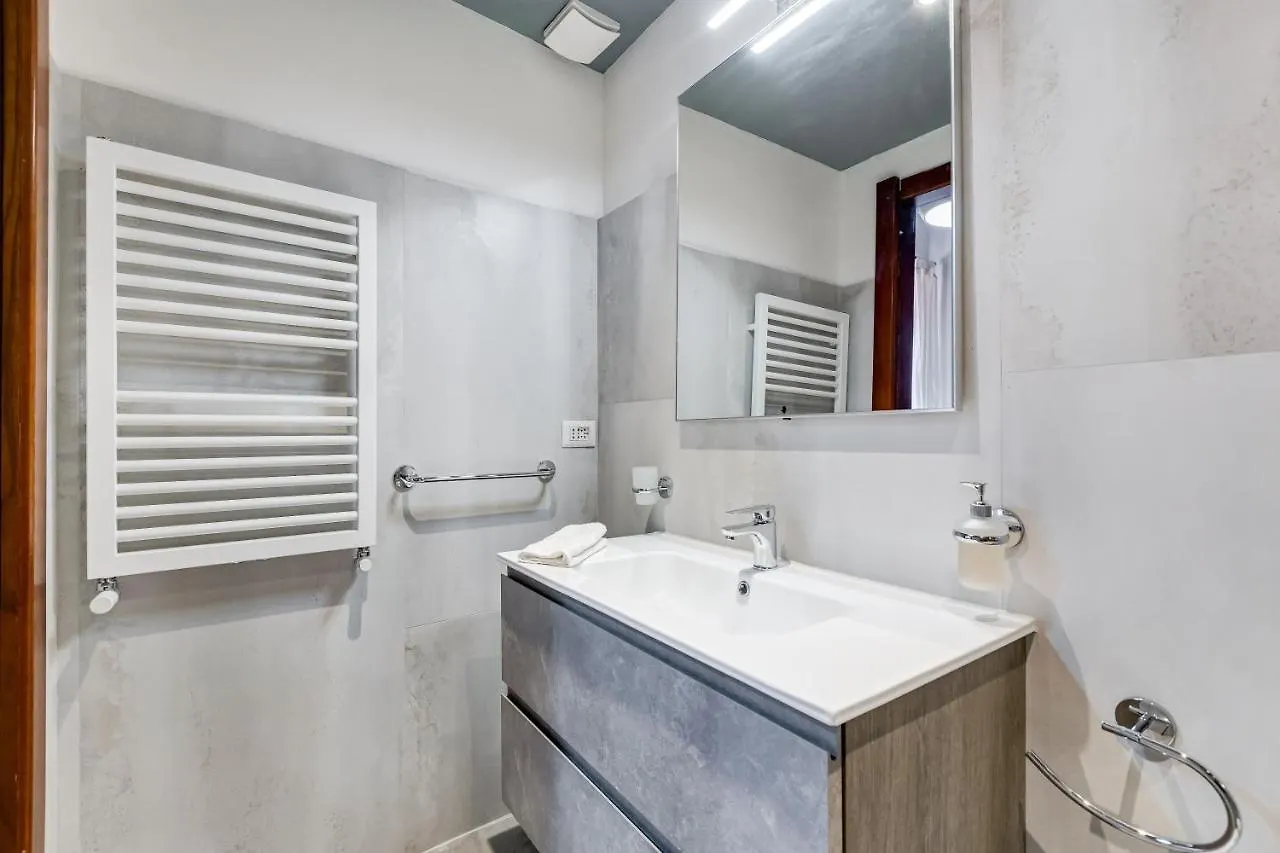 Bbl - Trevi 2Bdr Apartment Rome 0*,