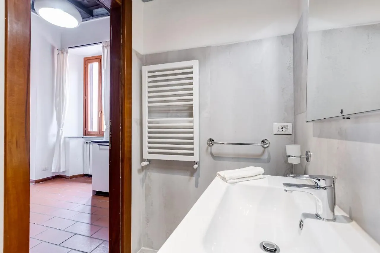 Bbl - Trevi 2Bdr Apartment Rome