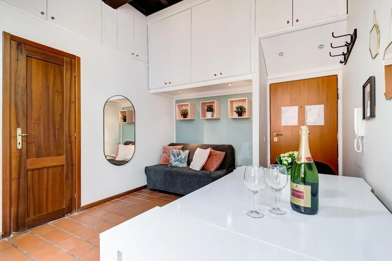 Bbl - Trevi 2Bdr Apartment Rome